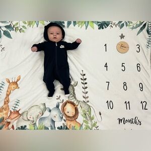 Safari baby monthly photo blacket